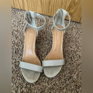 Sparkly silver heals